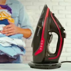 Ütü Q-6385 2500W qırmızı+qara Ütü Q-6385 2500W qırmızı+qara