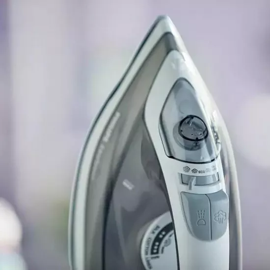 Buxarlı ütü Philips 2000W GC1751/80 Buxarlı ütü Philips 2000W GC1751/80